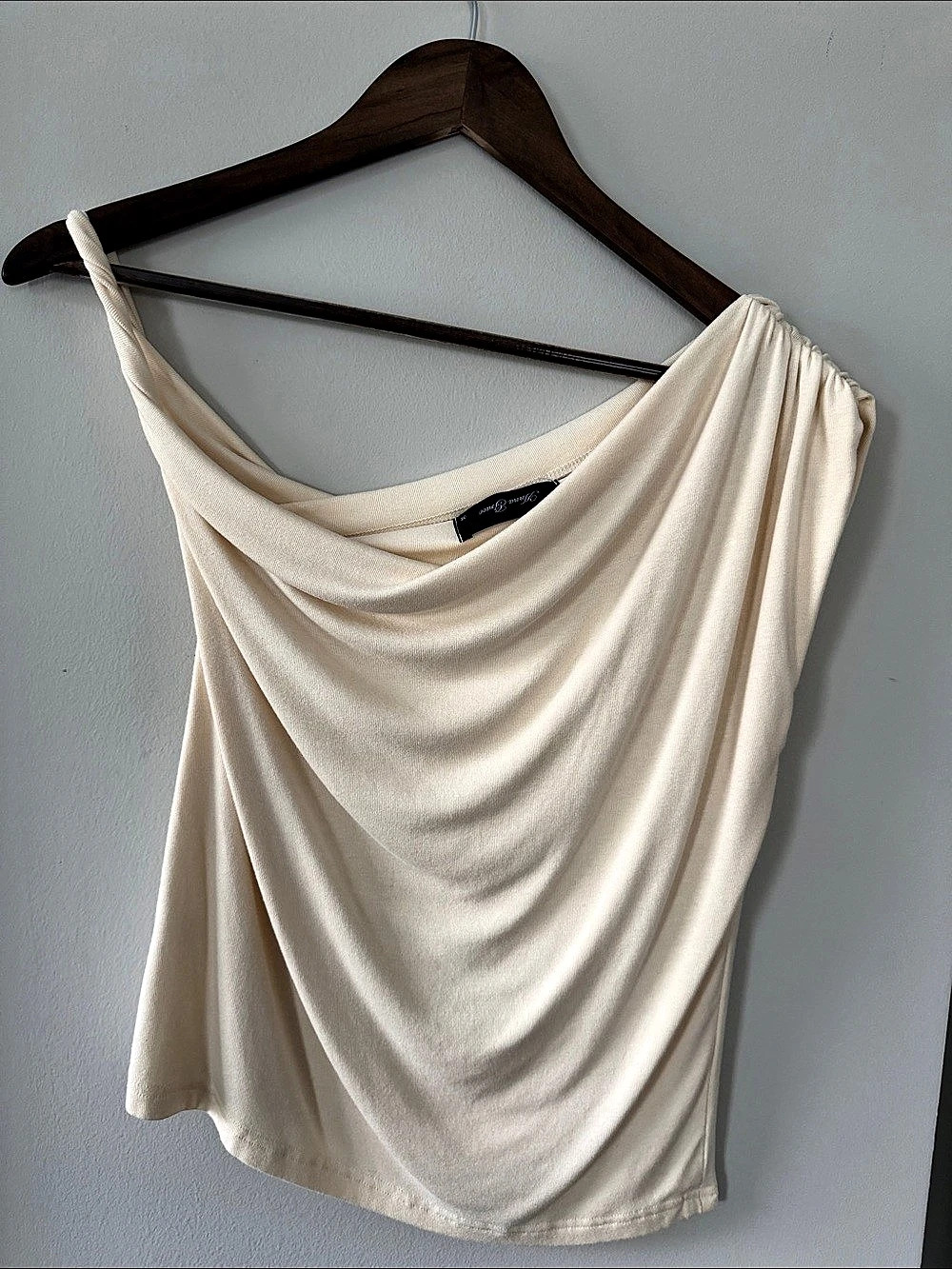 Grand & Grace Draped Neck Tank in Cream Medium Like New